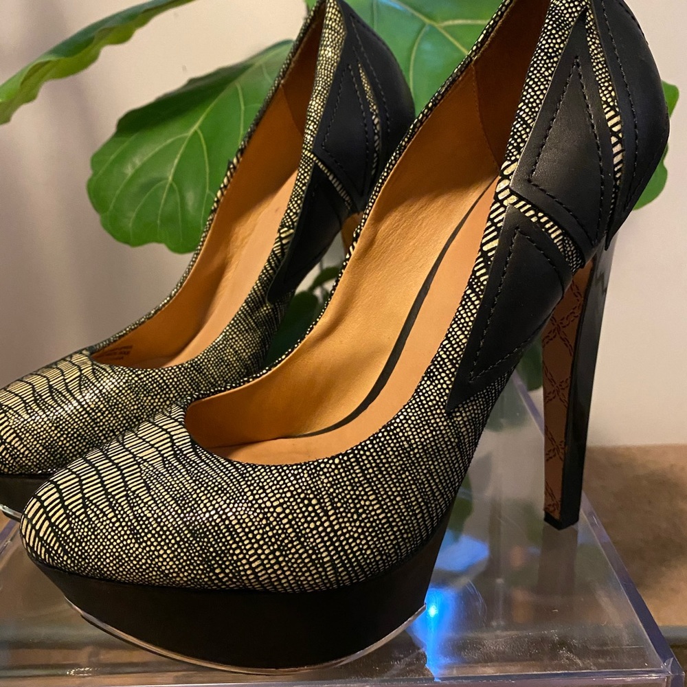 Modern Geometric Platform Heels - image 1